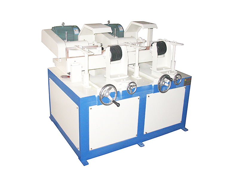 两组圆管抛光机